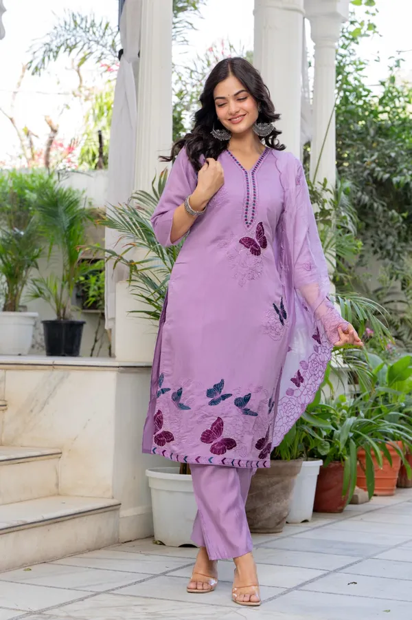 Women's_Lavender_Heavy_Roman_Silk_Kurta_Pant_Set_with_Fancy_Silk_Dupatta_&_Embroidery