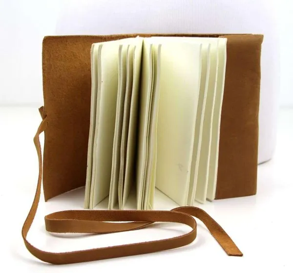 Leather_Diary_With_Premium_Antique_String_Closure_Vintage_Handmade_200_Pages_White_Unruled_Travel_Diary_Personal_7