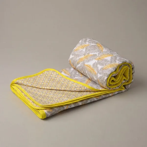 Yellow_100%_Cotton_Cambric_Ac_Dohar_With_Feather_Pattern