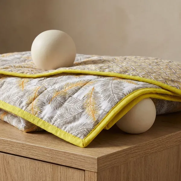 Yellow_100%_Cotton_Cambric_Ac_Dohar_With_Feather_Pattern