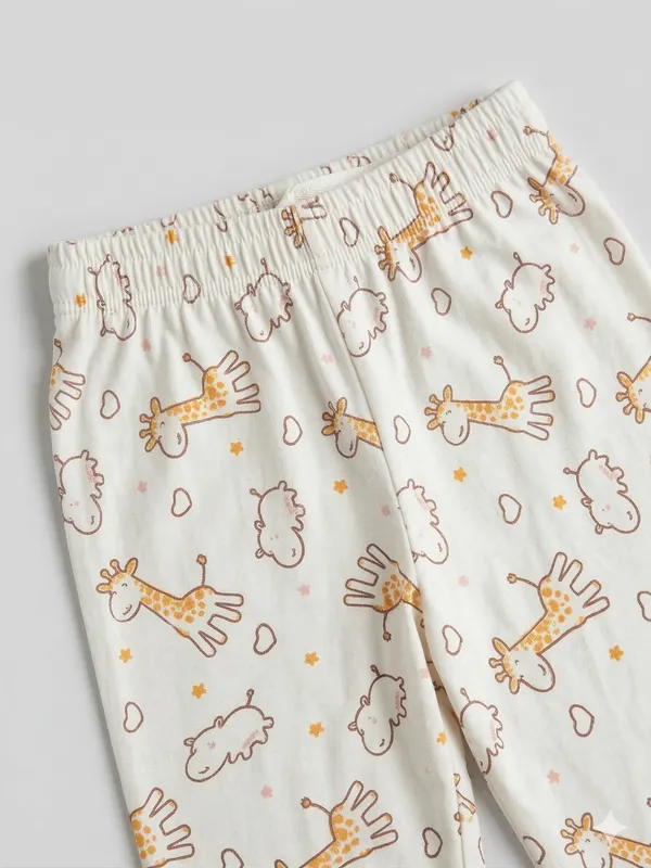 Kids_Cute_Giraffe_Print_Cotton_Night_Suit_Set
