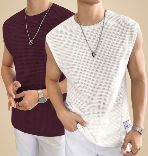 Maroon_And_White_Cotton_Blend_Self_Design_Round_Neck_T-Shirt_For_Men_(Pack_of_2)