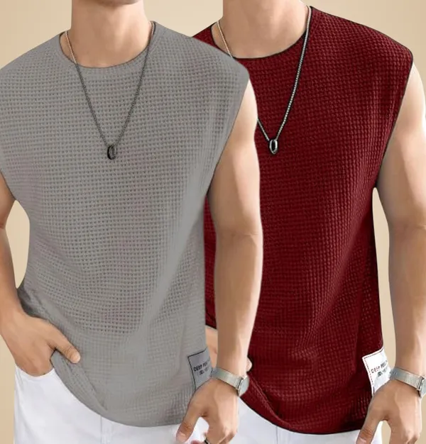 Grey_And_Maroon_Cotton_Blend_Self_Design_Round_Neck_T-Shirt_For_Men_(Pack_Of_2)