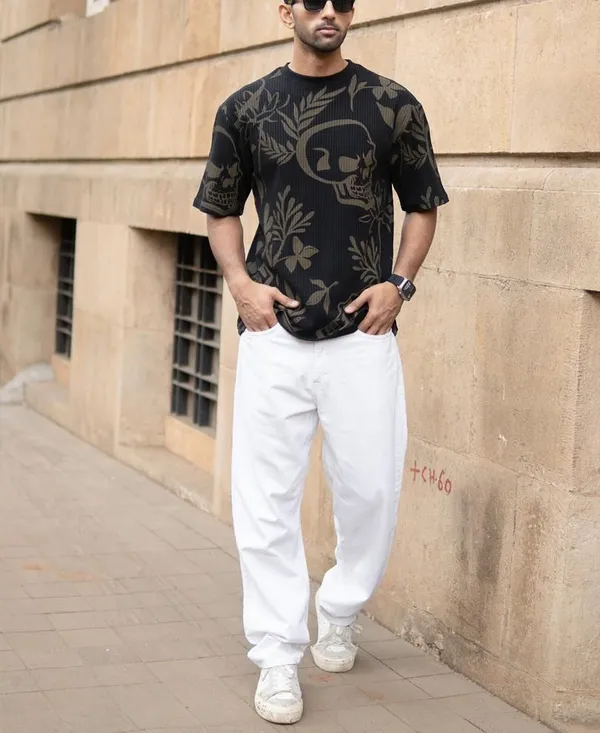 Black_Cotton_Blend_Printed_Round_Neck_T-Shirt_For_Men
