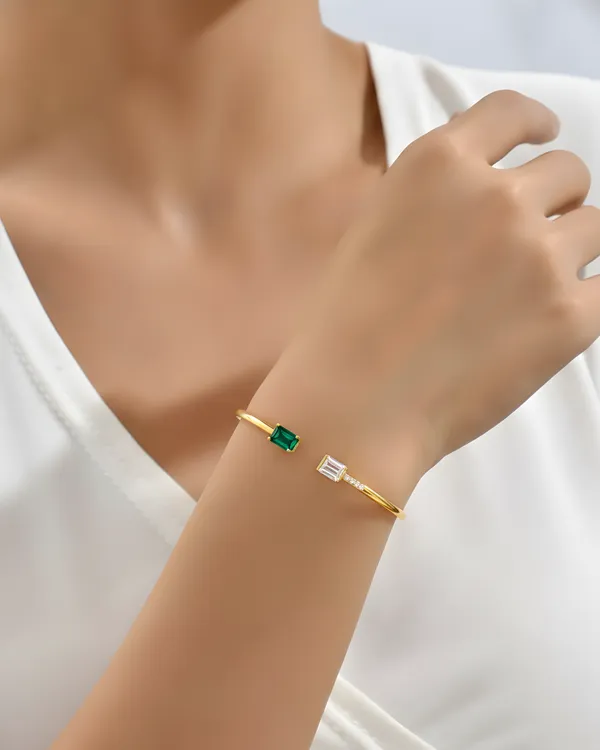 Gold_And_Green_Sterling_Silver_Plated_Viraas_Emerald_Bracelet_For_Women