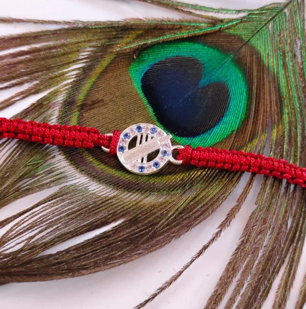 Pack_Of_1_Red_Thread_Silver_Cricket_Bat_Charm_Rakhi
