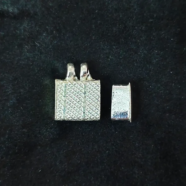 Sterling_Silver_Square_Shape_Amulet_,_Chandi_Tabiz_Pendant_/_Locket_(Small_Size,_1.7_Gm)