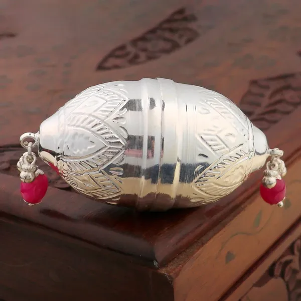 Sterling_Silver_Gorgeous_Design_Coconut_For_Puja_Or_Worshipping,_Silver_Nariyal_7.5_Gm_(5.5*2.5_Cm)
