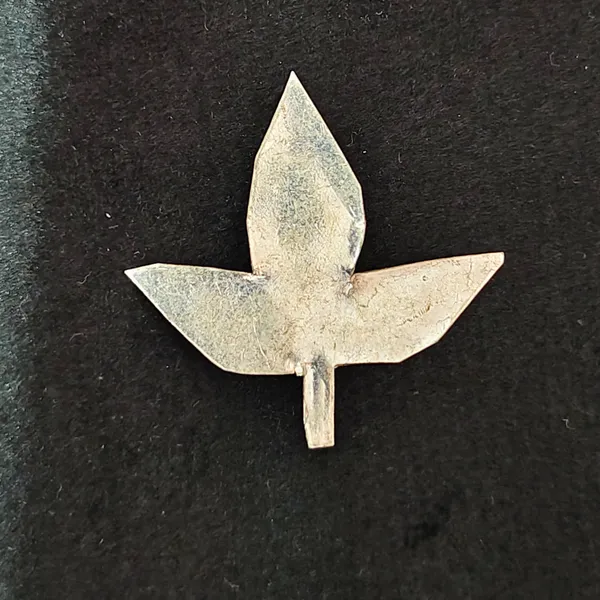 Sterling_Silver_Belpatra_Leaves_For_Lord_Shiva_Pooja