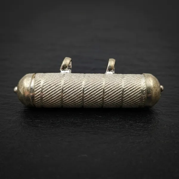Sterling_Silver_Round_Shaped_Amulet_Pendant_Tabiz_Big_Size,_Mantra_Box,_Silver_Tabiz_/Pure_Silver_Textured_Cylinder_Amulet_Pendant_(5.3Gm,_4.5_X_1.6_Cm)