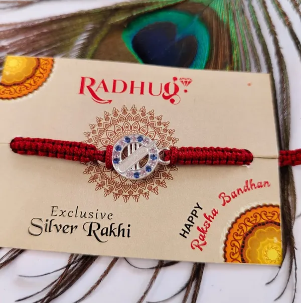 Pack_Of_1_Red_Thread_Silver_Cricket_Bat_Charm_Rakhi