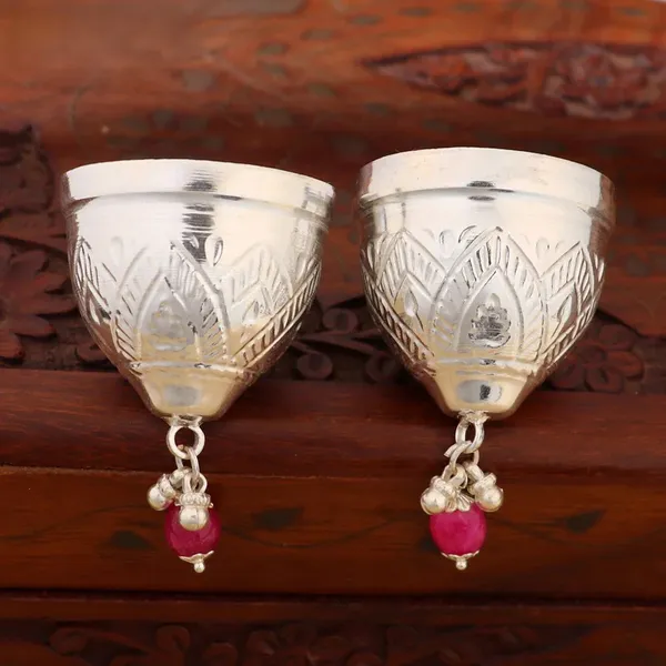 Sterling_Silver_Gorgeous_Design_Coconut_For_Puja_Or_Worshipping,_Silver_Nariyal_7.5_Gm_(5.5*2.5_Cm)