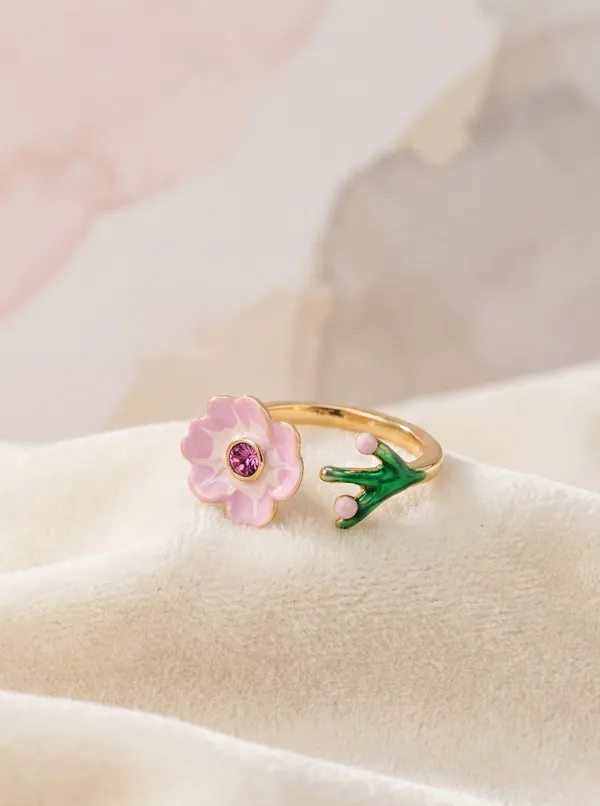 Navira_18K_Gold_Plated_Anti_Tarnish_Ring_For_Women