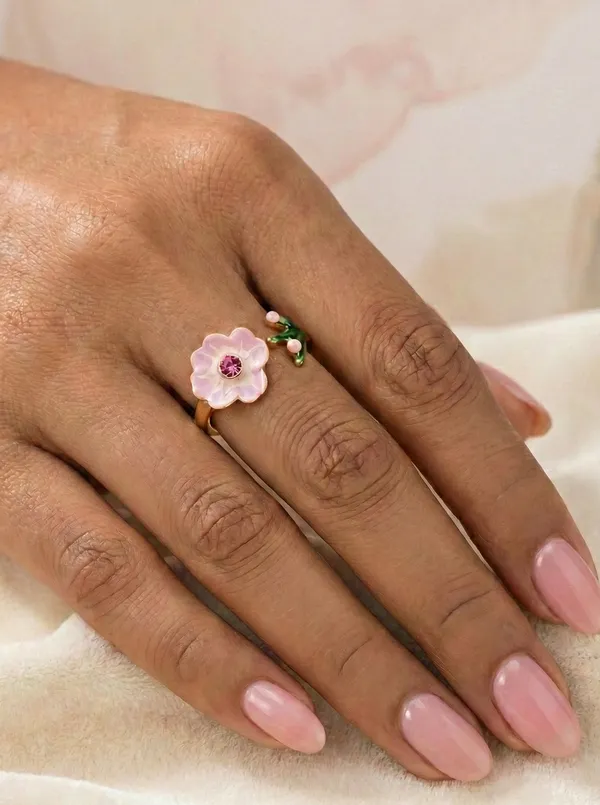 Navira_18K_Gold_Plated_Anti_Tarnish_Ring_For_Women