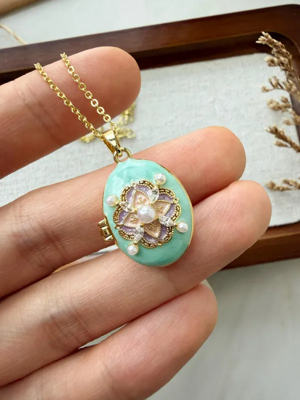 Ariel_18K_Gold_Plated_Anti_Tarnish_Locket_Pendant_Necklace_For_Women