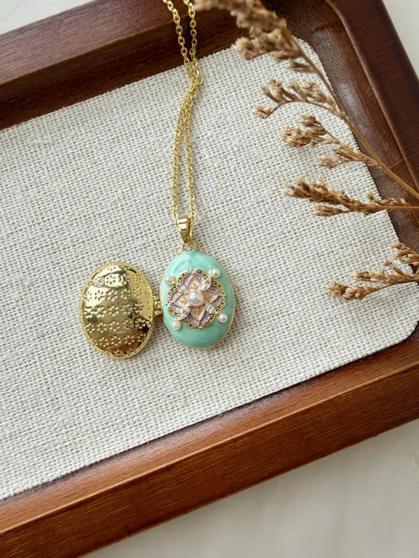 Ariel_18K_Gold_Plated_Anti_Tarnish_Locket_Pendant_Necklace_For_Women