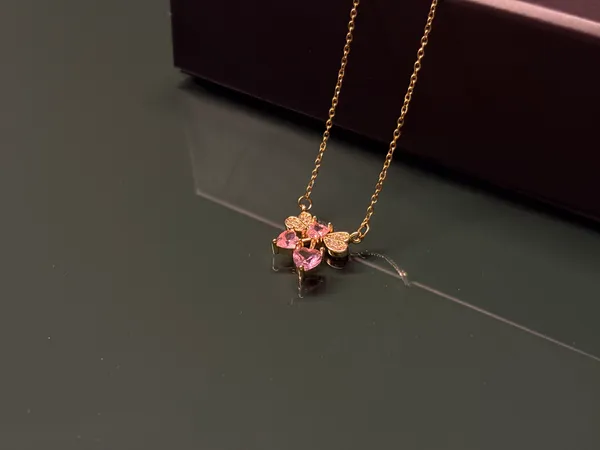 Revati_Gold_Plated_Anti_Tarnish_Pendant_Necklace_For_Women