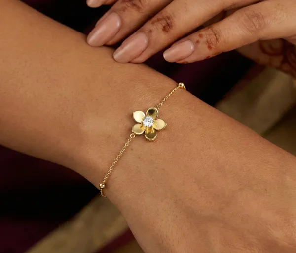 Lavisha_18K_Gold_Plated_Anti_Tarnish_Bracelet_For_Women