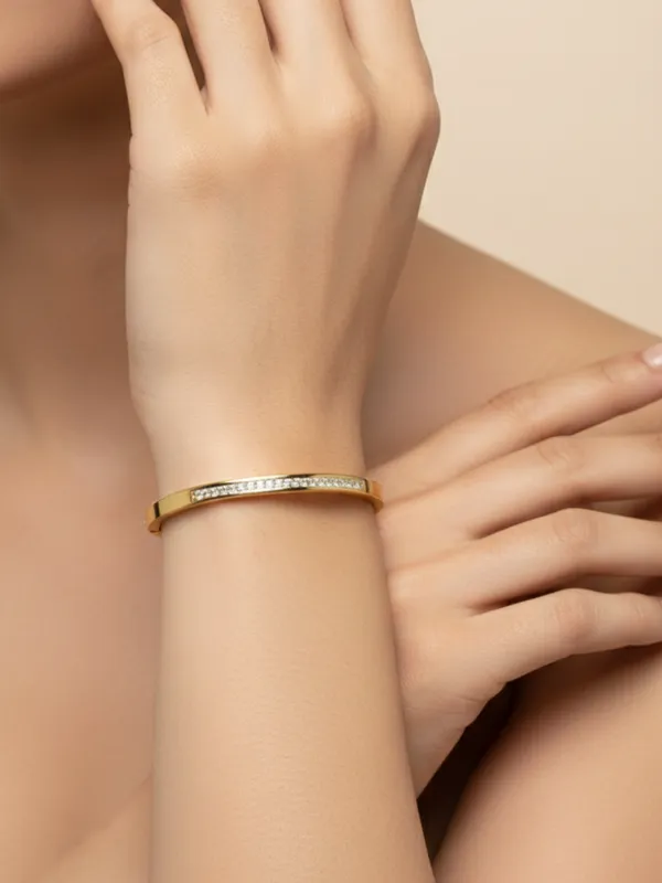 Kairavi_18K_Gold_Plated_Anti_Tarnish_Bracelet_For_Women