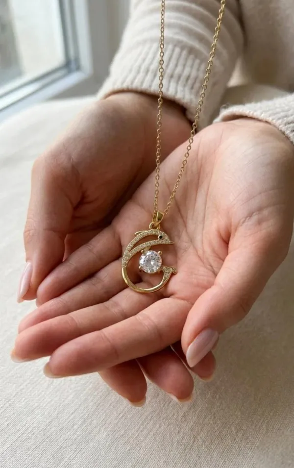 Leher_18K_Gold_Plated_Anti_Tarnish_Dolphin_Pendant_Necklace_For_Women