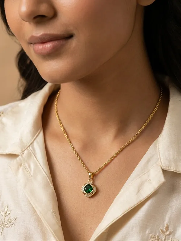 Saavi_18K_Gold_Plated_Anti_Tarnish_Pendant_Necklace_For_Women