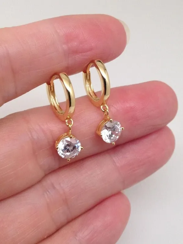 Yuvika_18K_Gold_Plated_Anti_Tarnish_Earring_For_Women