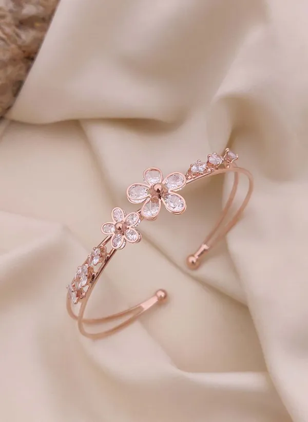 Devina_Rose_Gold_Plated_Anti_Tarnish_Bracelet_For_Women