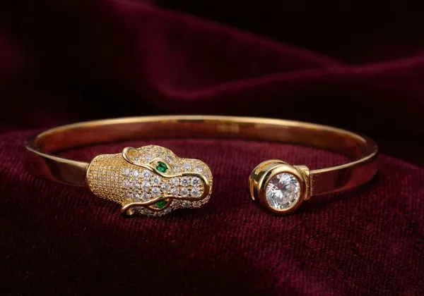 Rosie_18K_Gold_Plated_Anti_Tarnish_Bracelet_For_Women