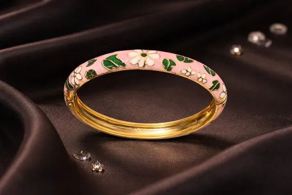 Oorja_Gold_Plated_Anti_Tarnish_Bracelet_For_Women