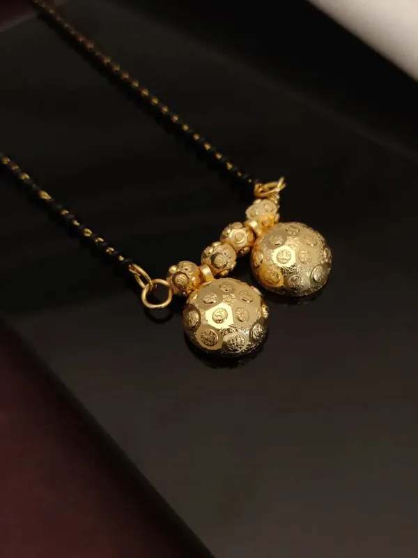 Gauri_Gold_Plated_Mangalsutra_For_Women