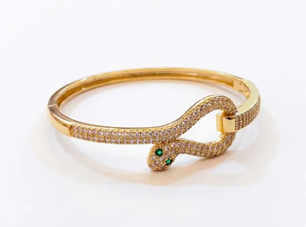 Roselle_18K_Gold_Plated_Anti_Tarnish_Bracelet_For_Women