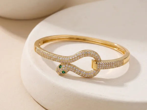 Roselle_18K_Gold_Plated_Anti_Tarnish_Bracelet_For_Women