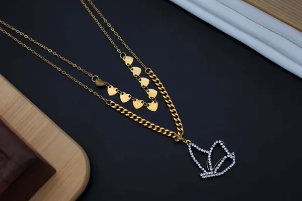 Aavika_18K_Gold_Plated_Anti_Tarnish_Necklace_For_Women