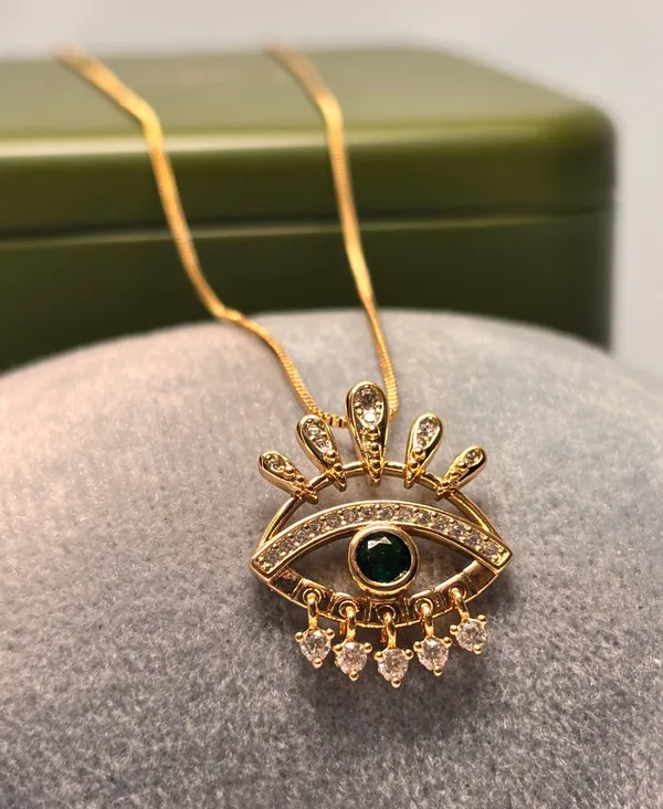 Noorii_18K_Gold_Plated_Anti_Tarnish_Pendant_Necklace_For_Women