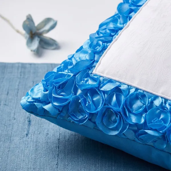 Blue_And_White_Rose_Petal_Pillow_With_Zip_Bag_15*15_For_Romantic_Gift_And_Decor_(Pack_of_2)
