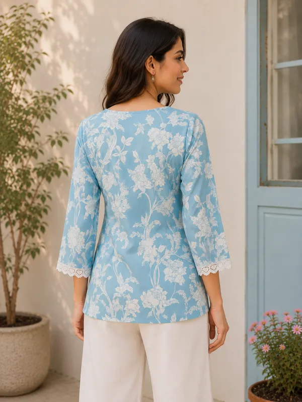 Women's_Blue_Floral_Printed_Rayon_Top