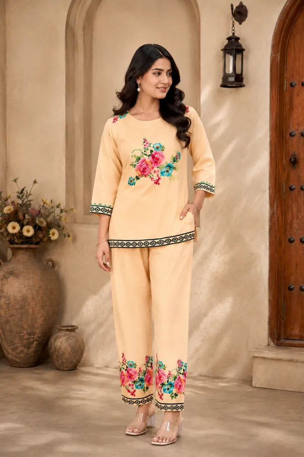 Women’s_Floral_Printed_Co-ord_Set_in_Peach_Beige