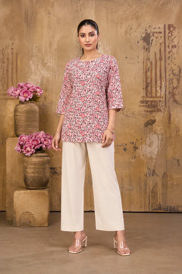 Women’s_Pink_Floral_Printed_Top