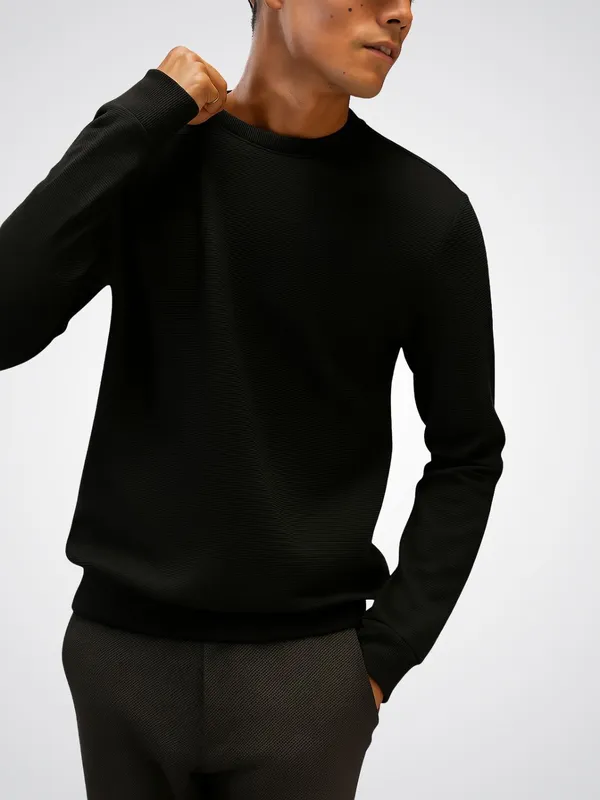 Black_Solid_Fleece_Full_Sleeve_Round_Neck_Sweatshirt_For_Men