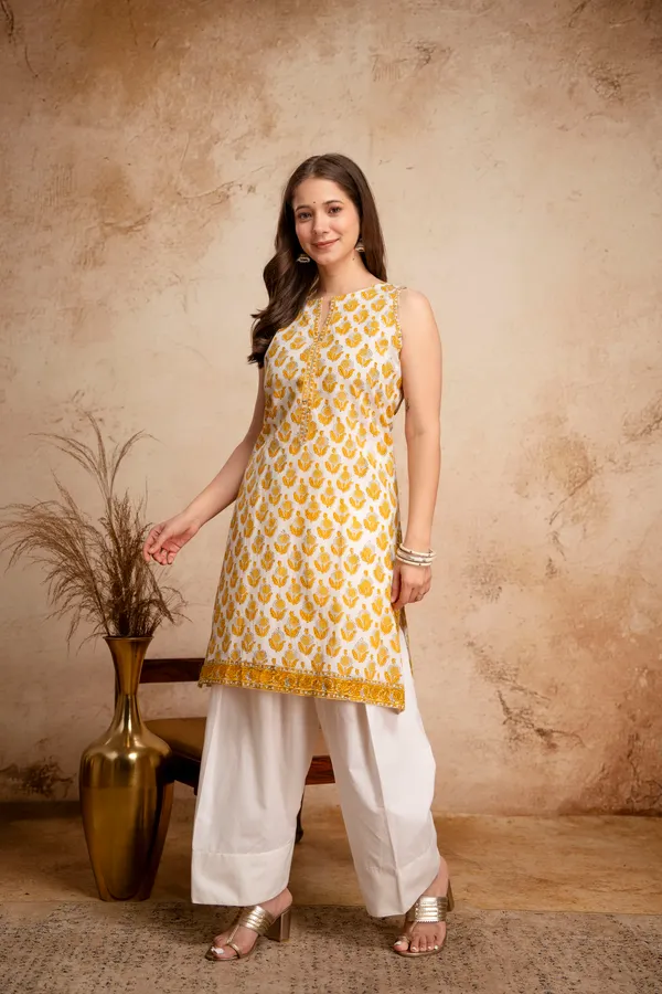 White_Cotton_Yellow_Floral_Print_Sleeveless_Kurta_for_Women