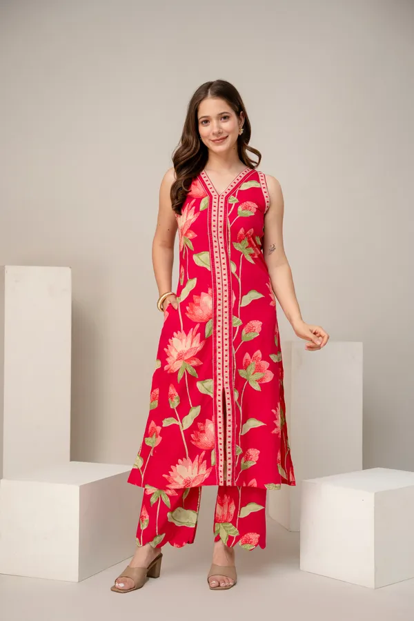 Red_Floral_Print_Sleeveless_V-Neck_Dress_for_Women