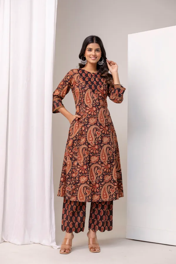 Brown_And_Black_Pure_Cotton_Premium_A_Line_Suit_For_Women