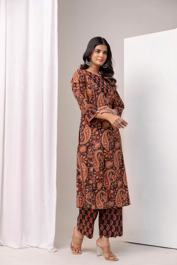 Brown_And_Black_Pure_Cotton_Premium_A_Line_Suit_For_Women