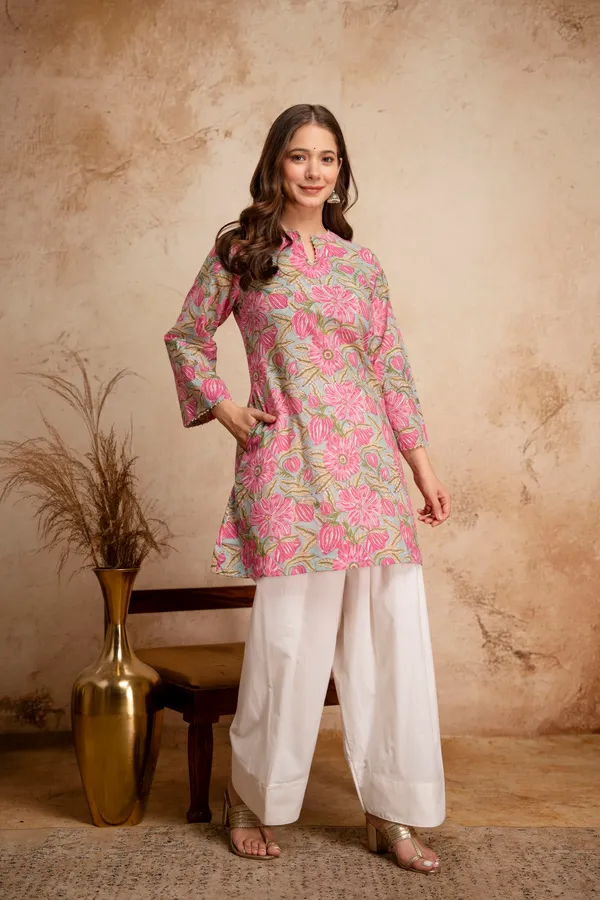 Blue_Cotton_Floral_Print_Kurta_for_Women