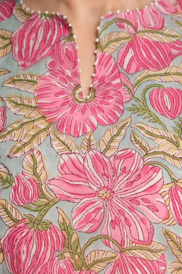 Blue_Cotton_Floral_Print_Kurta_for_Women