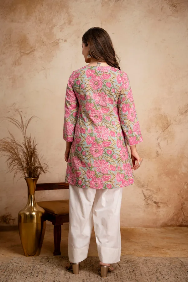 Blue_Cotton_Floral_Print_Kurta_for_Women