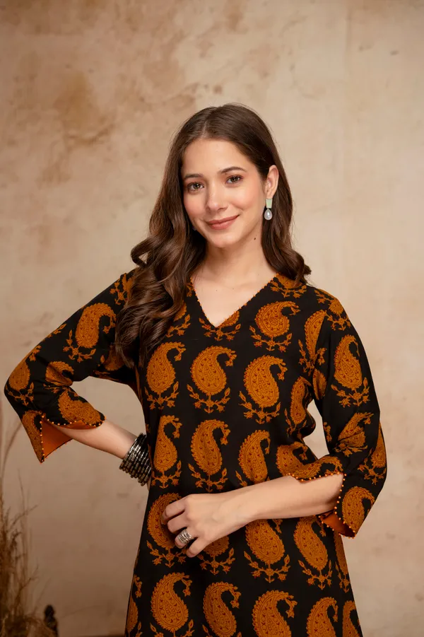Black_Cotton_Paisley_Print_Kurta_with_Palazzo_for_Women