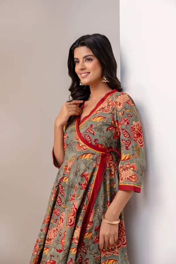Grey_And_Red_Pure_Cotton_Premium_Angarkha_Set_For_Women