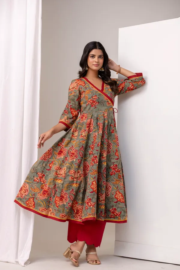 Grey_And_Red_Pure_Cotton_Premium_Angarkha_Set_For_Women