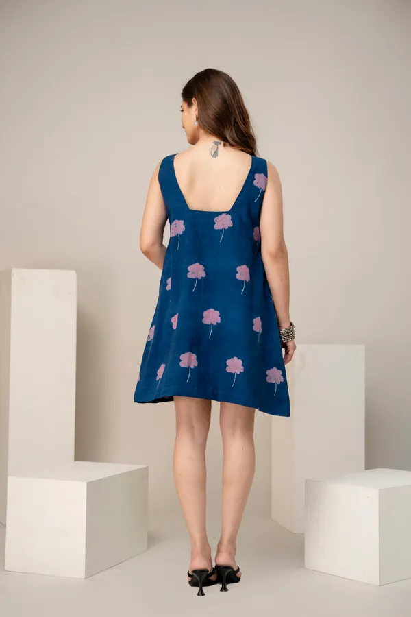 Blue_Cotton_Floral_Print_Sleeveless_Shift_Dress_for_Women